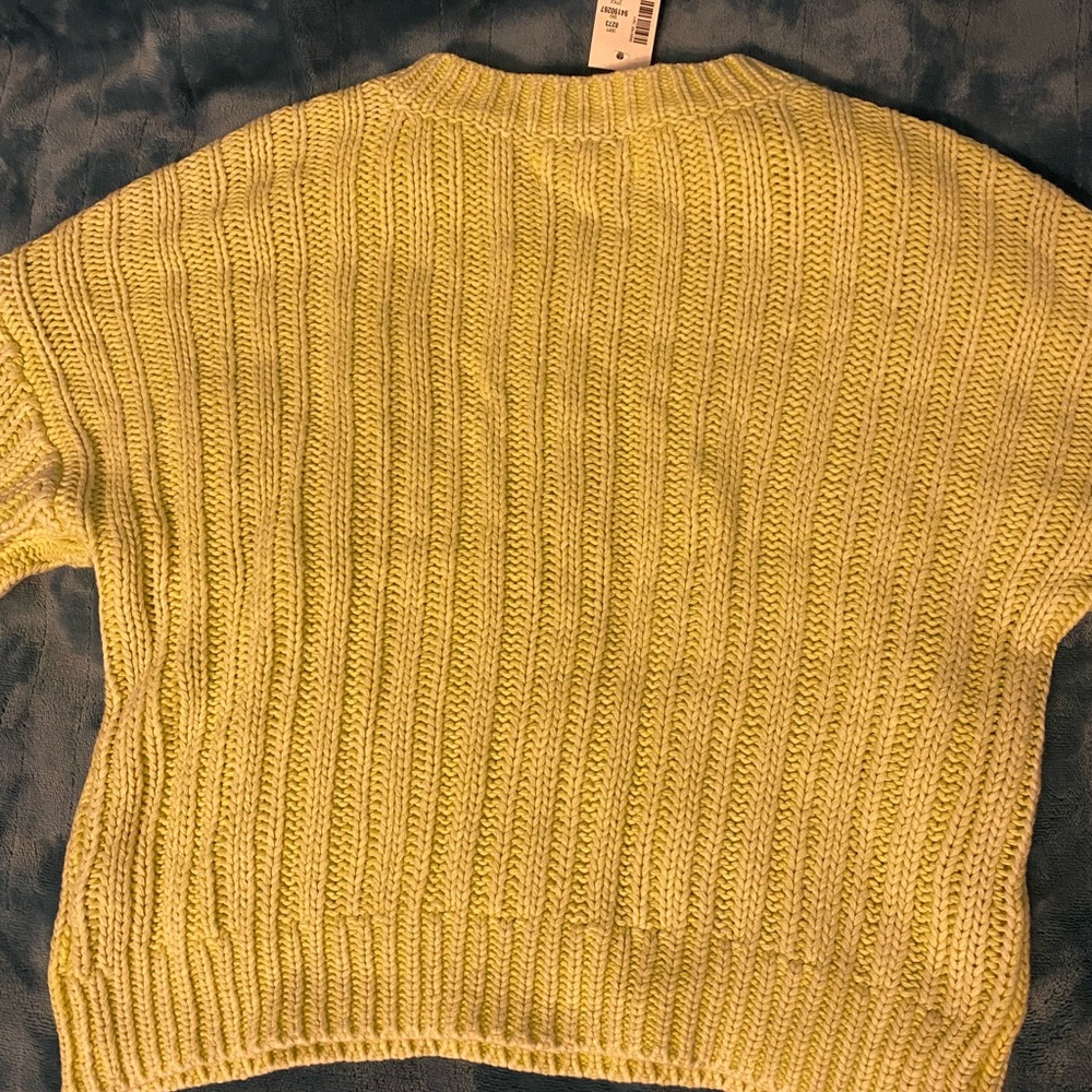 American Eagle Outfitters Neon Green Cable Knit Sweater - Picture 4 of 5